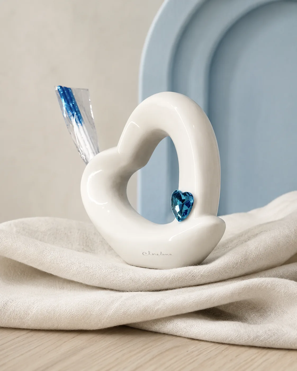bomboniera portapenne a cuore blu — Girardini Bomboniere Camisano Vicentino