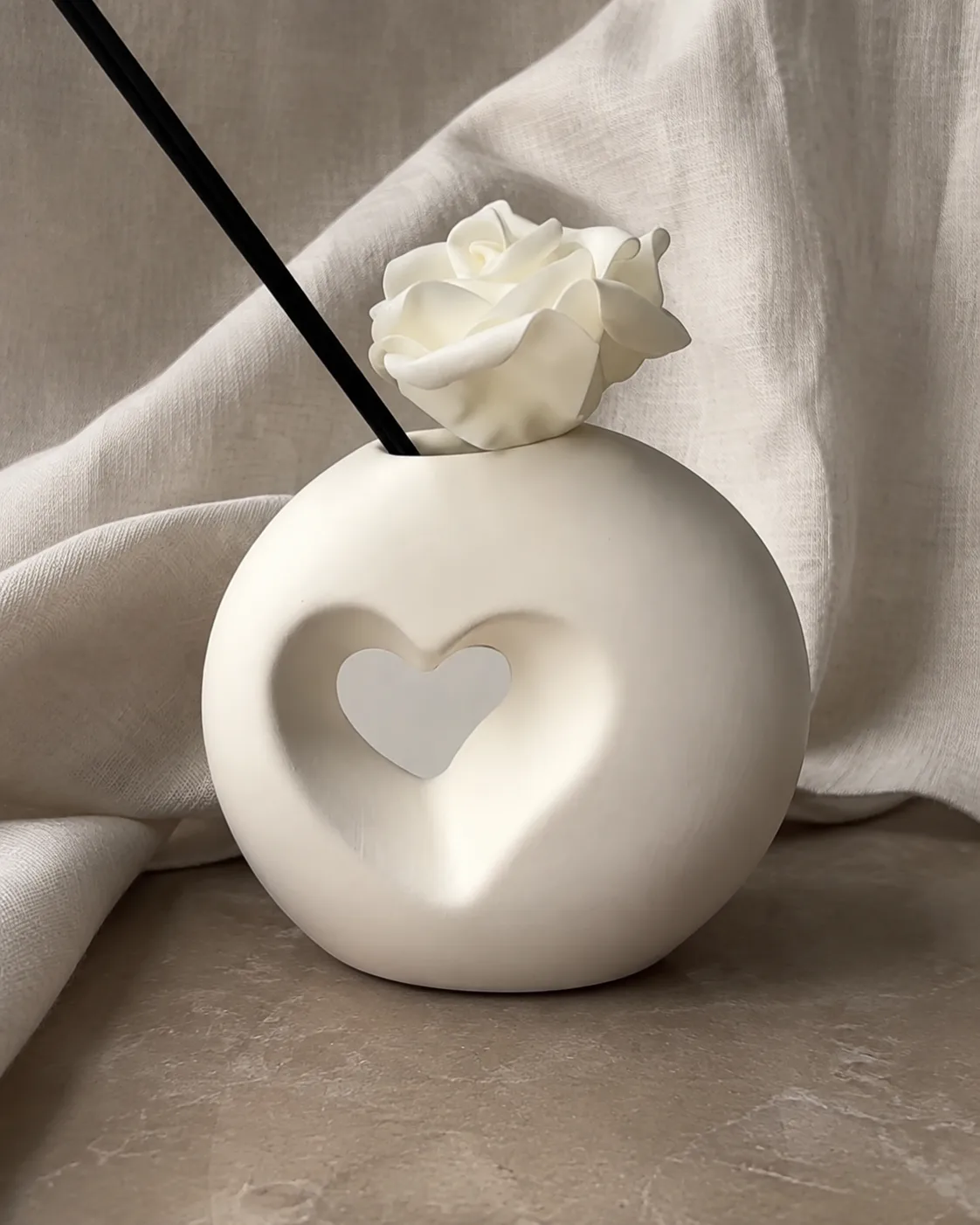 diffusore avorio con cuore e rosa — Girardini Bomboniere Camisano Vicentino