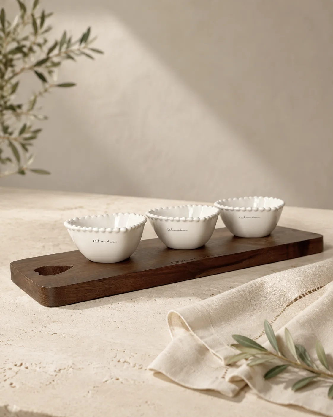 elegante vassoio con tre ciotole ceramiche — Girardini Bomboniere Camisano Vicentino