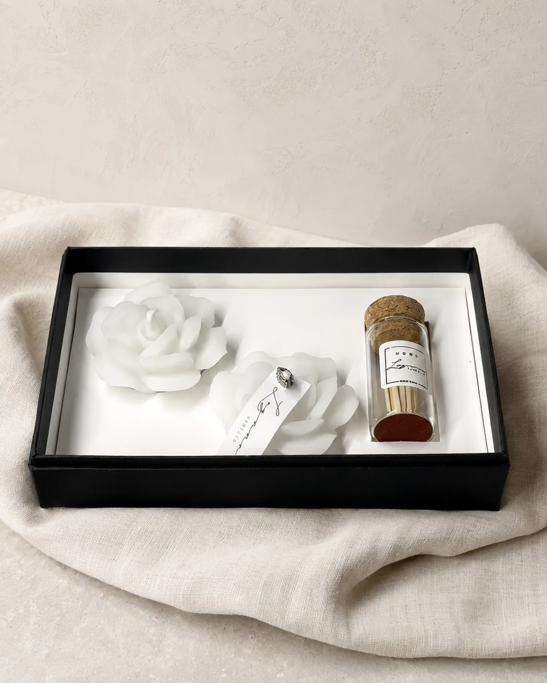 set regalo candele a rosa — Girardini Bomboniere Camisano Vicentino